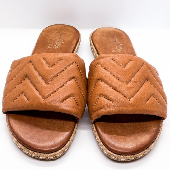 Coach and Four Quaglia‎ Brown Leather Quilted Slide Sandals Size 7 - Picture 1 of 9